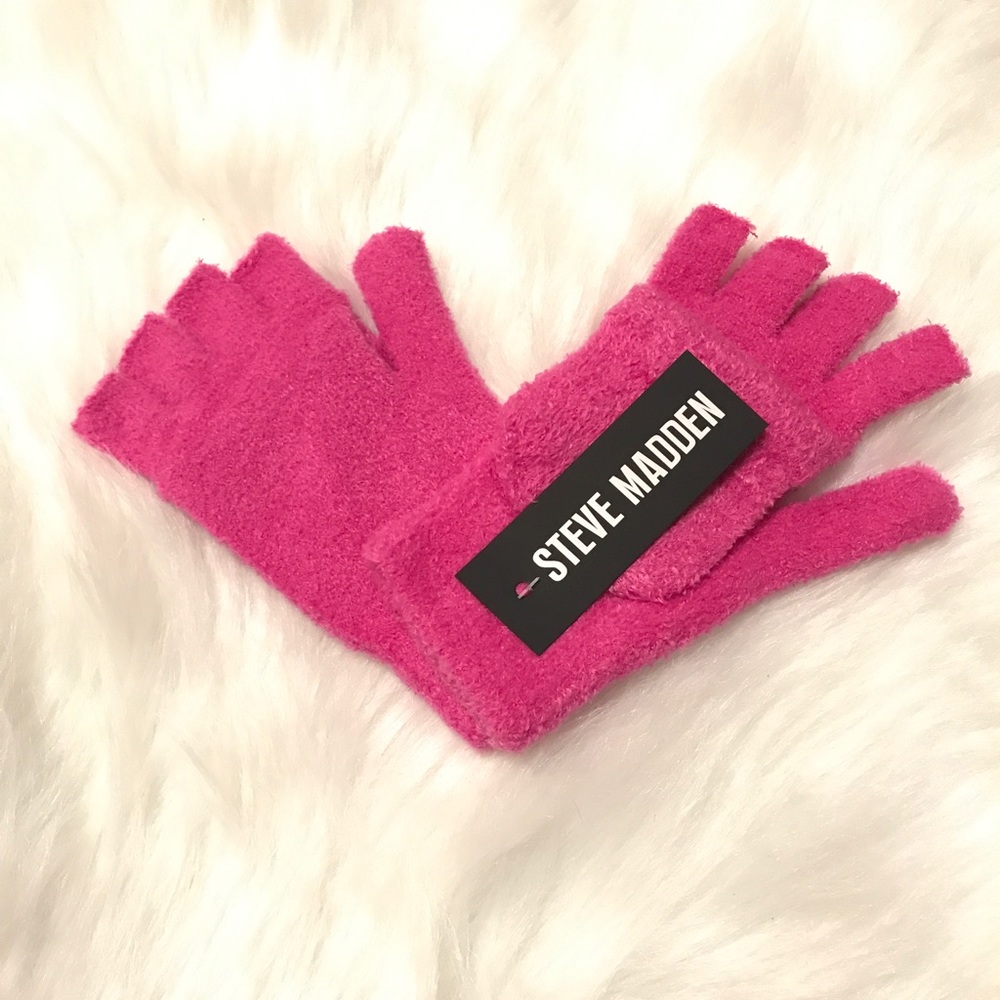 🛍 Steve Madden Solid Majic Tailgate Glove